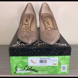 Sam Edelman oatmeal suede heels.